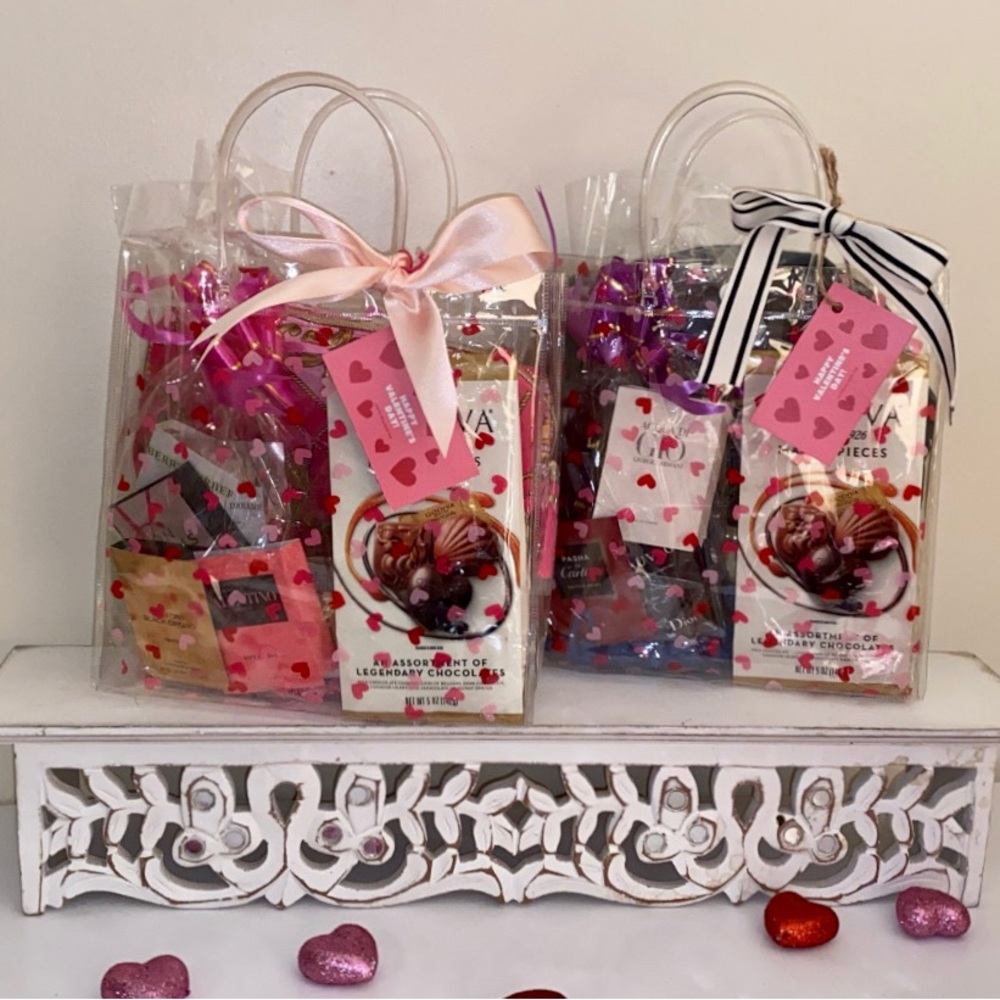 Mens valentines gift bag